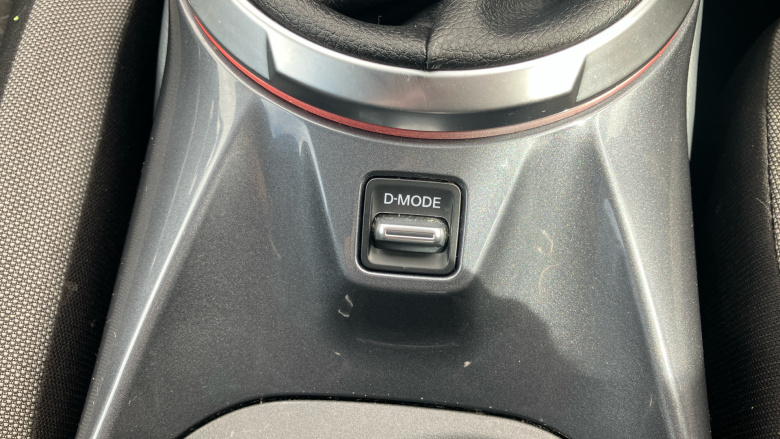 Nissan Juke 1.0 DiG-T N-Connecta 5dr Petrol Hatchback